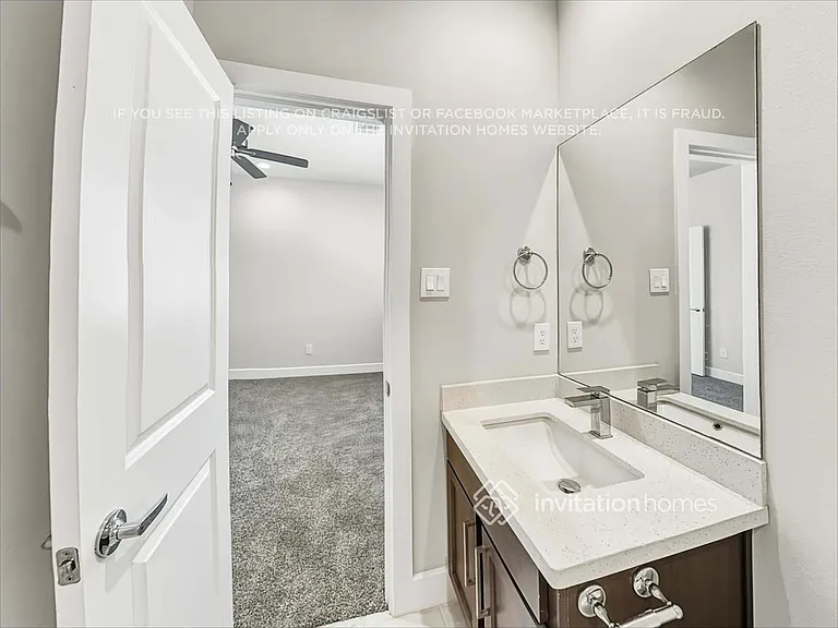 10534 Executive Lake Dr — Photo 19