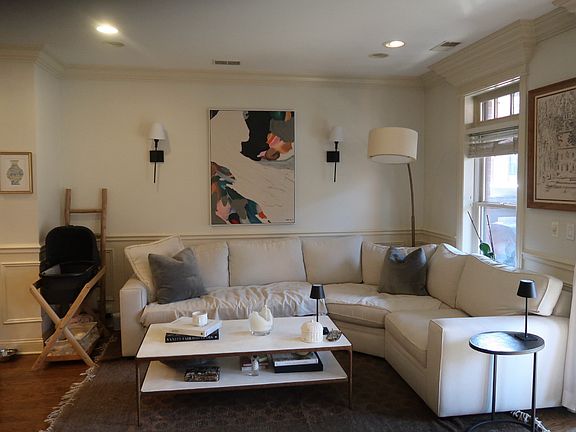3rd image of 1418 W Belmont Ave APT 3