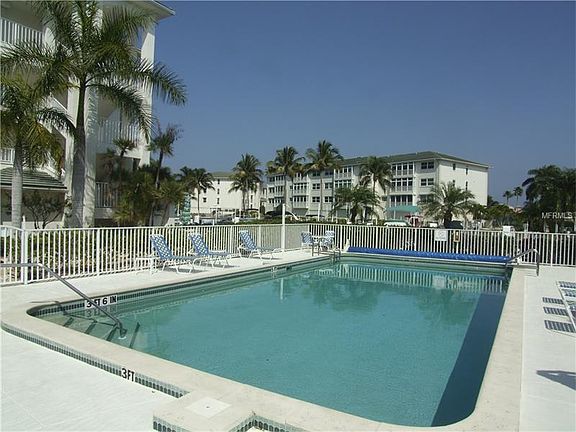3rd image of 130 Breakers Ct #2