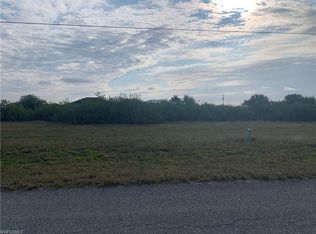 1027 NW 33rd Ave, Cape Coral, FL 33993