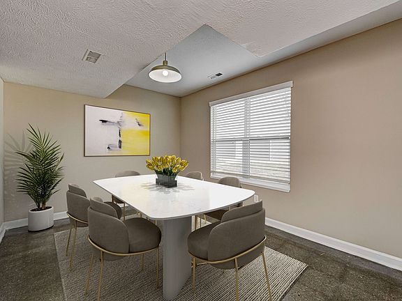 4th image of 549 N Senate Ave #2210