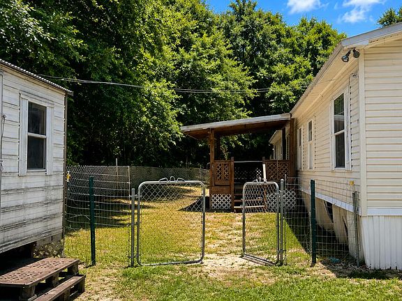 5th image of 3844 Golden Acres Cir
