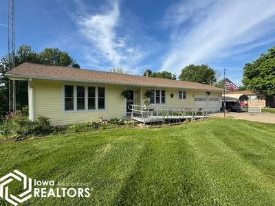 520 E Walnut St, Centerville, IA, 52544