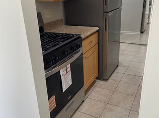 870 Trace Dr APT 201, Buffalo Grove, IL 60089
