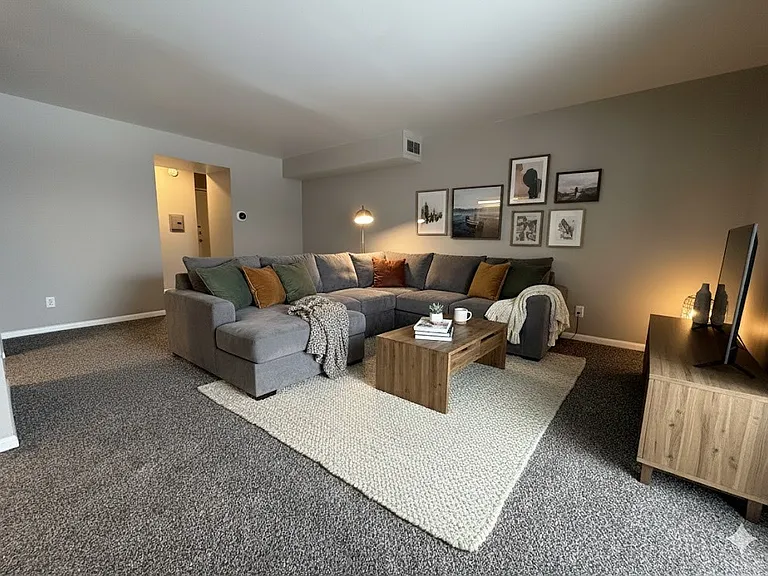 Lake Forest Apartment Homes — Photo 52