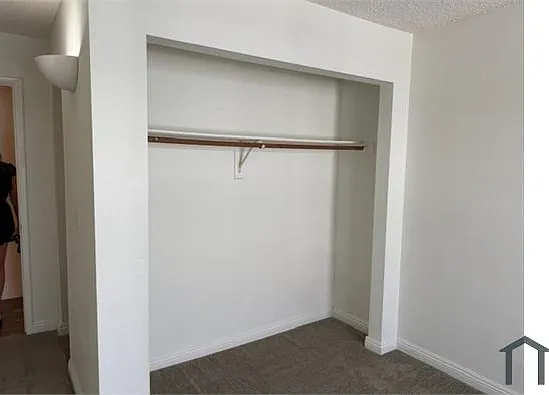 2 bed, 1002 sqft, $1,800 — Photo 4