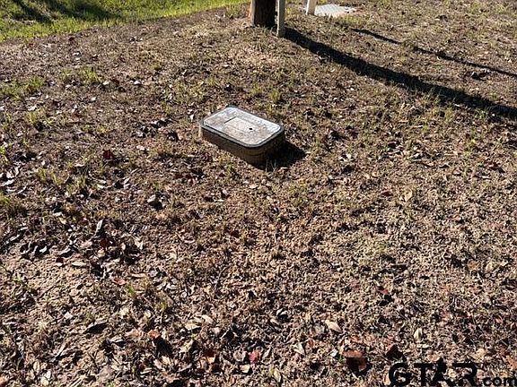 3rd image of 210 Caddo