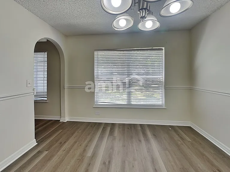 4618 Newbourne Way — Photo 7