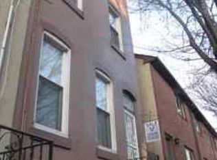 2003 Bainbridge St, Philadelphia, PA 19146