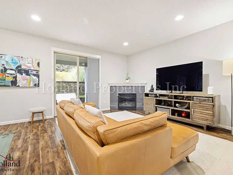 12723 SW Willow Point Ln — Photo 10