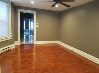 504 N Queen St APT 1, Lancaster, PA 17603