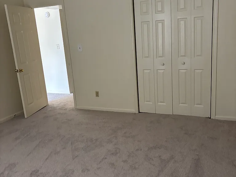 469 W Ocean View Ave — Photo 8