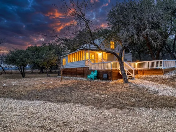 1674 Flat Rock, Leakey, TX 78873