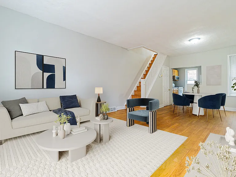 1528 S Hollywood St — Photo 2