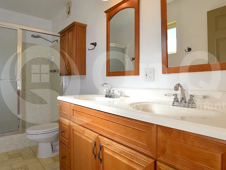 5019 E Laurel Ln — Photo 19