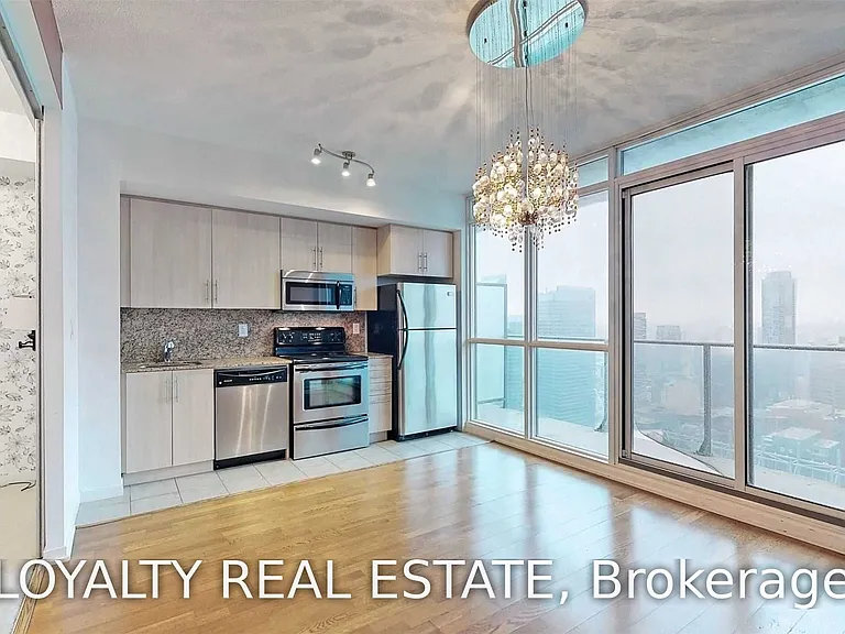 65 Bremner Blvd #4907 — Photo 6