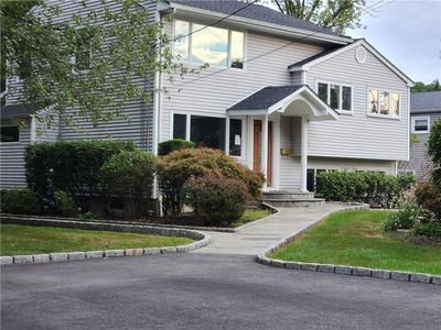 52 Meadow Road, Montrose, NY, 10548
