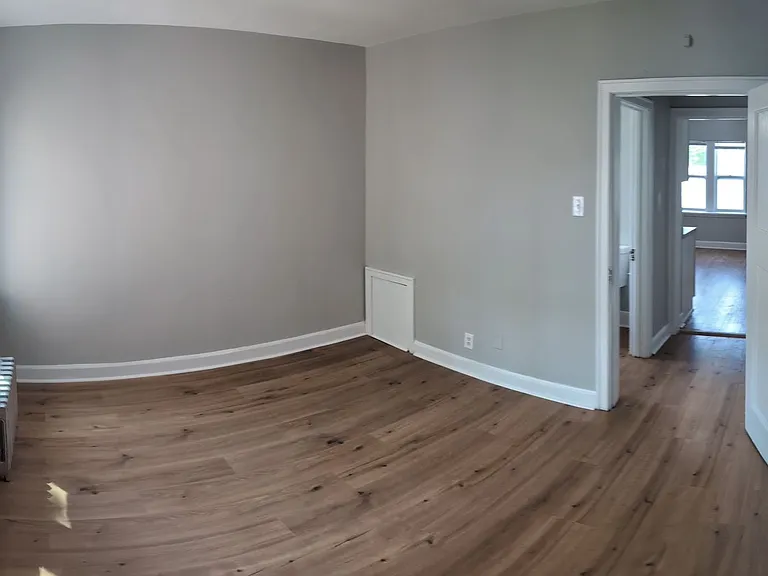 Lower East Side Milwaukee Studio and One bed Apartments- Flexible Lease Terms — Photo 14