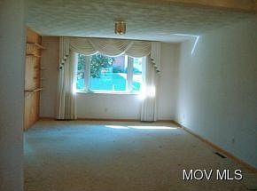 4th image of 3306 James Ave