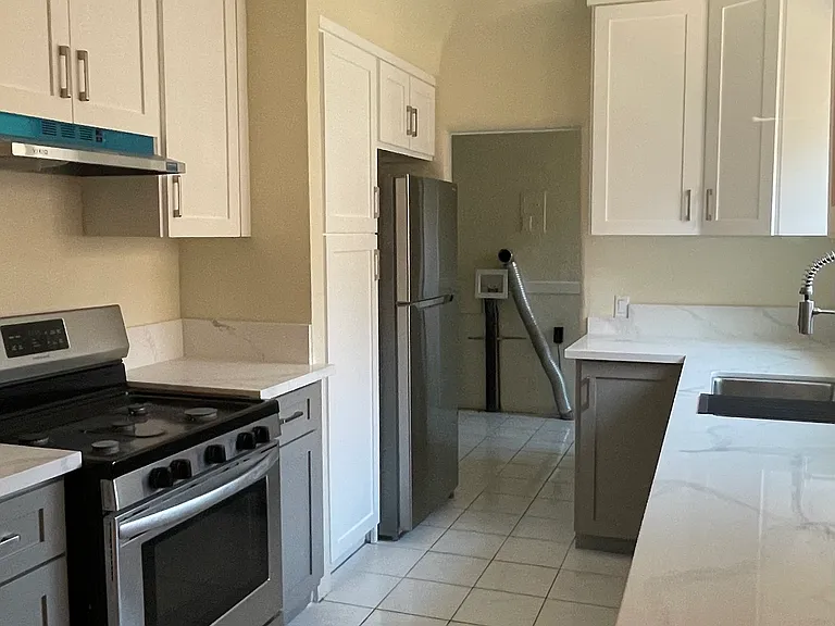 8214 S 3rd Ave — Photo 3