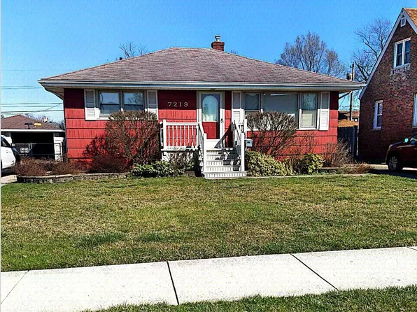 7219 Woodlawn Ave, Hammond, IN 46324