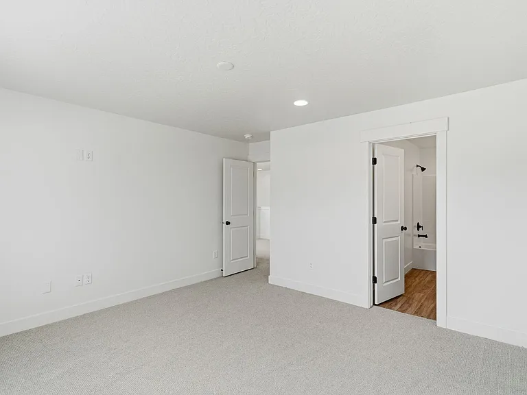 5690 S Weehawken Ln — Photo 28