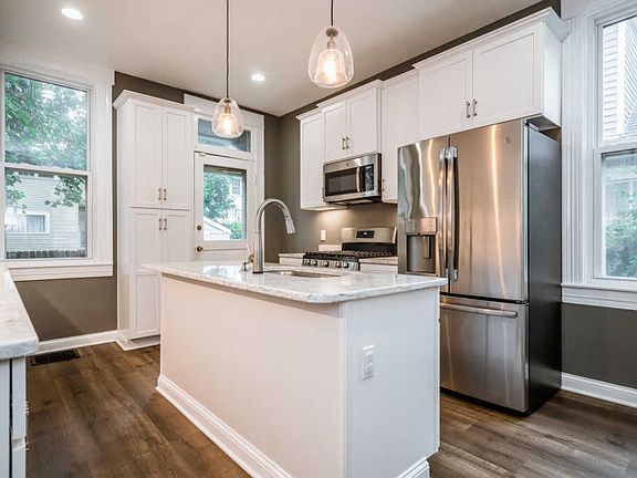 5th image of 1827 Sherwood Ave