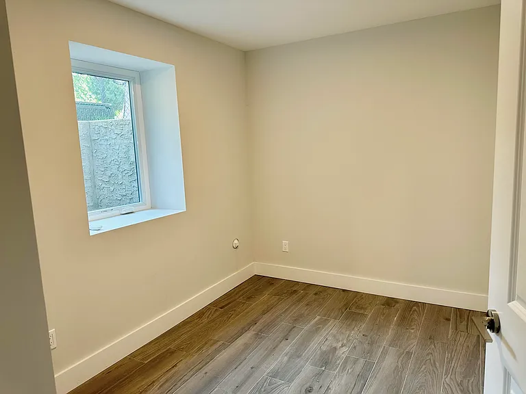 129 Satterlee St #1 — Photo 12