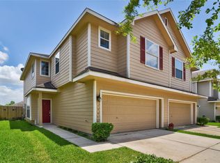 13076 Peppergate Ln, Houston, TX 77044