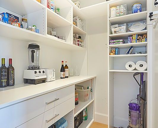 5th image of 2218 Jackson Ave #601