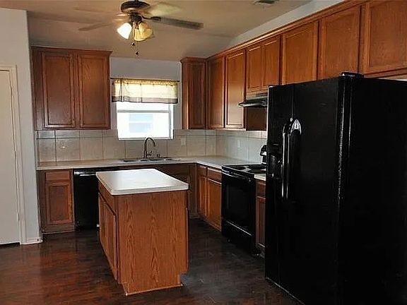 4th image of 12813 Carpenter Ln