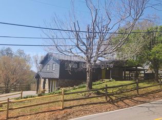 17 Hillside St, Weaverville, NC 28787