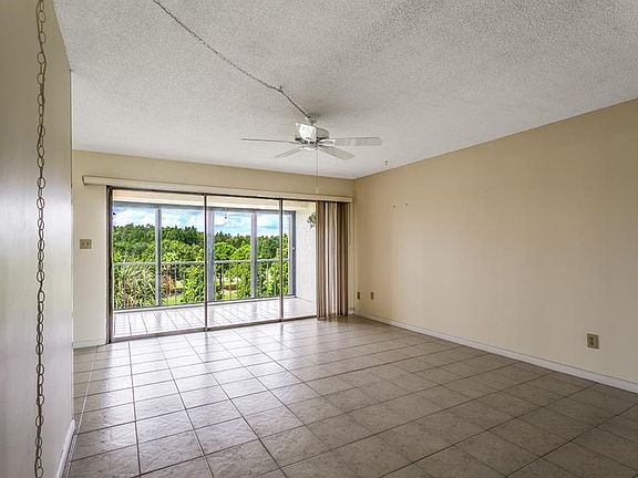 2nd image of 13626 Greenfield Dr APT 506