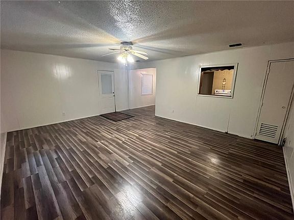 4th image of 2510 Morningside Dr