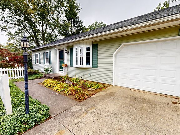 2nd image of 1282 Columbus Cir N
