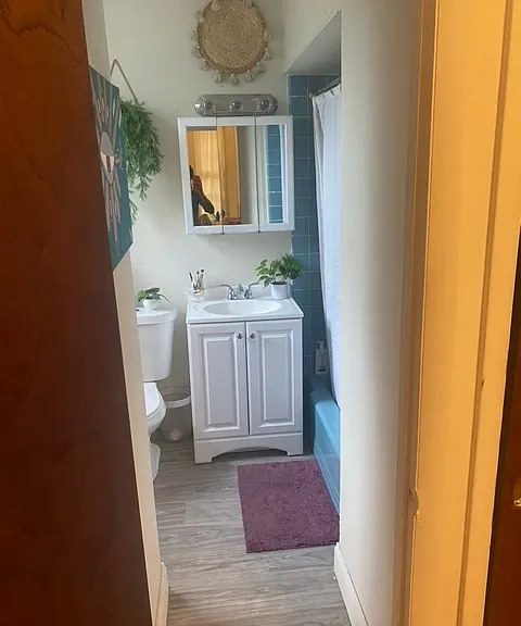 2134 Chestnut St #2R — Photo 4