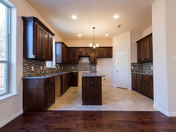 3rd image of 4216 Sumayyah Dr