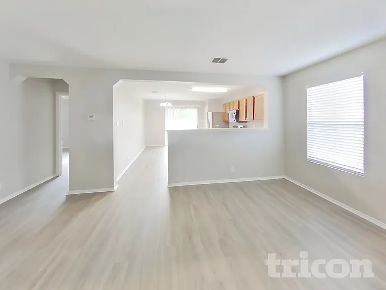 8230 Deer Creek Run — Photo 2