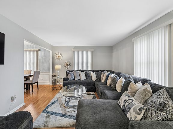 3rd image of 18024 Marlin Ln