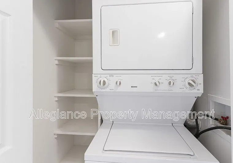 203 Yoakum Pkwy #1116 — Photo 12