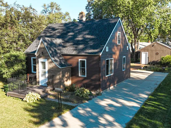 121 2 1/2 St N, Waite Park, MN 56387