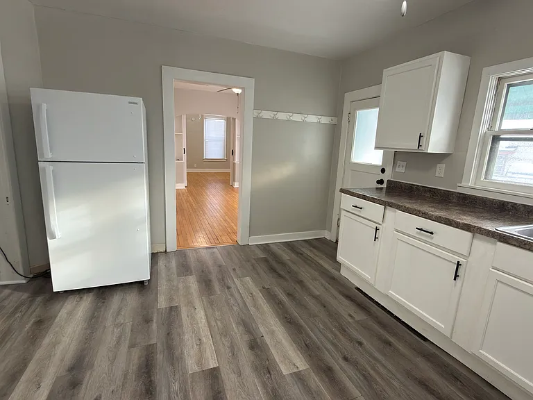 657 Bedford St — Photo 26