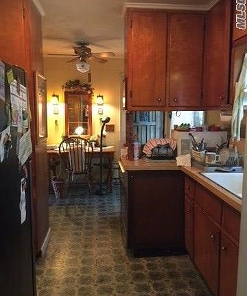4th image of 1555 Grundy Ave