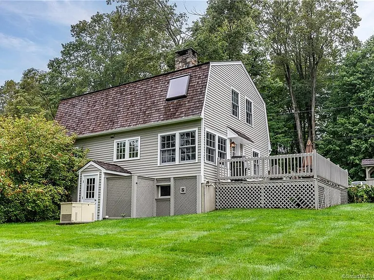 37 Turner Rd — Photo 16