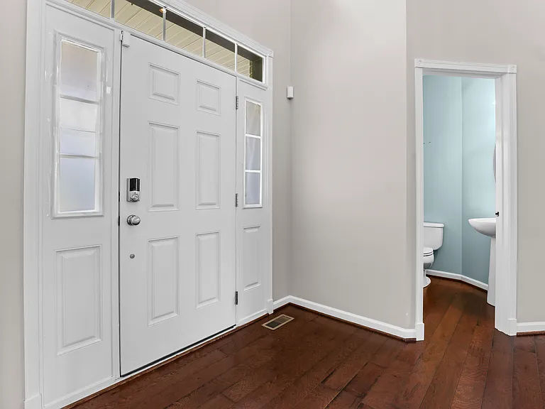24303 Saybrook Ct — Photo 2