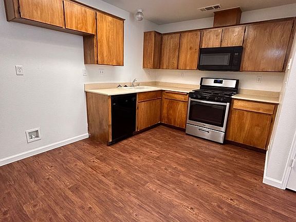 5th image of 2610-2698 S Bright St #2684