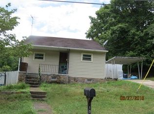 102 Jasper Ln, Oak Ridge, TN 37830