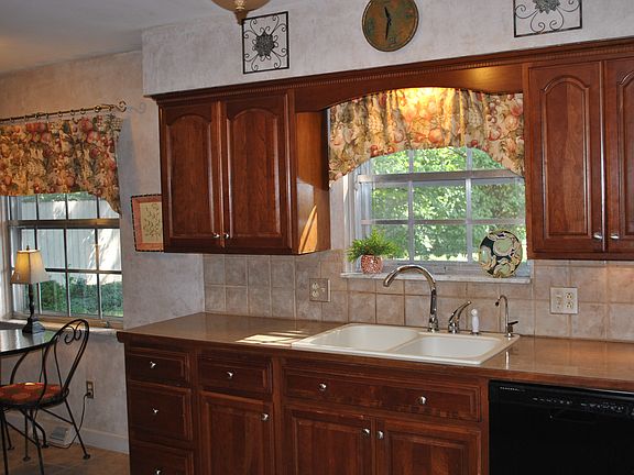 Kitchen with Cherry Cabinets