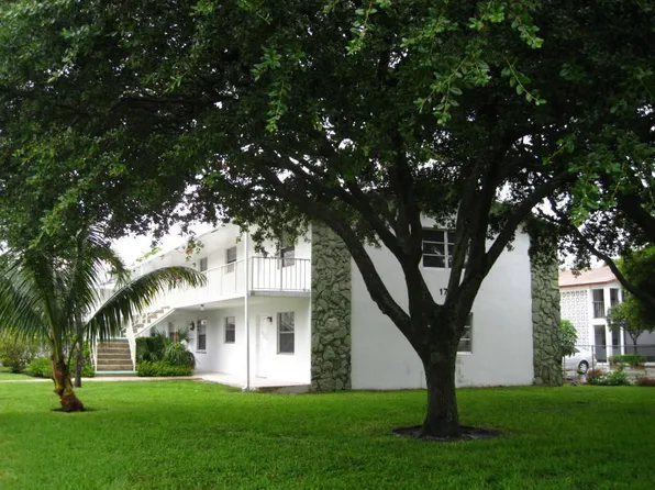 1733 3rd Ave N APT 23, Lake Worth, FL 33460