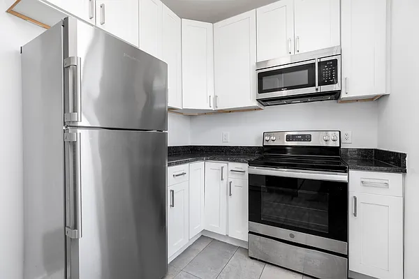 Rented by Platinum Properties | media 2